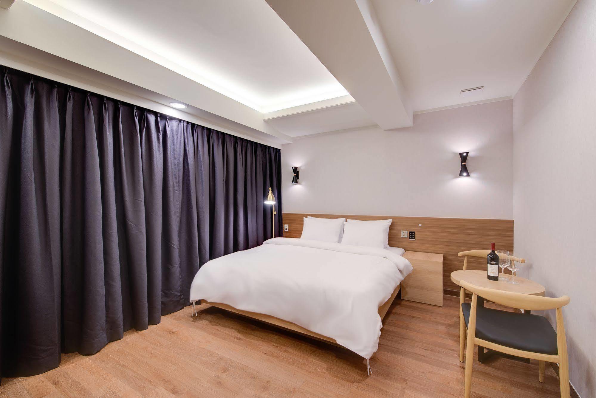M Hotel Seoul Exterior foto