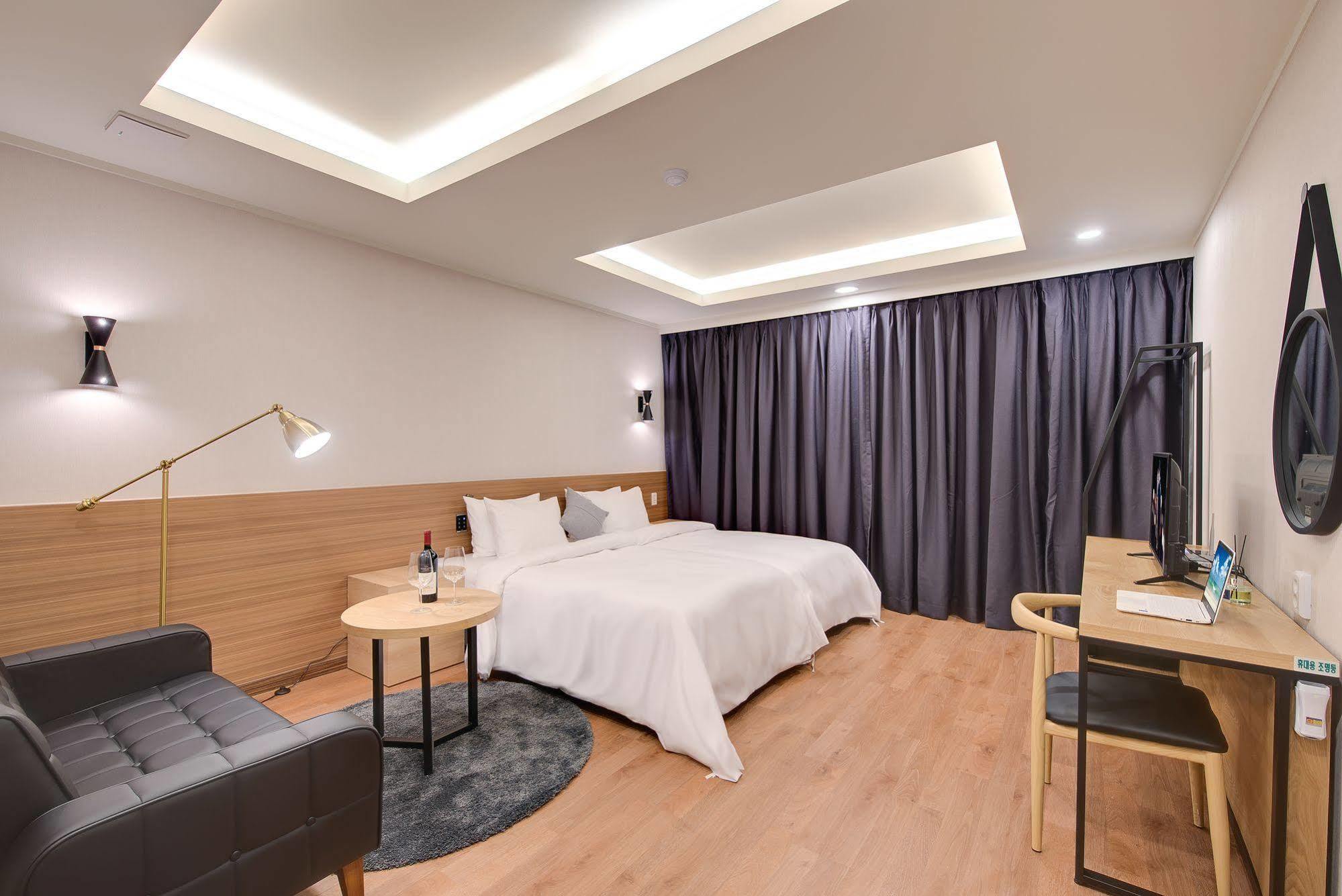 M Hotel Seoul Exterior foto