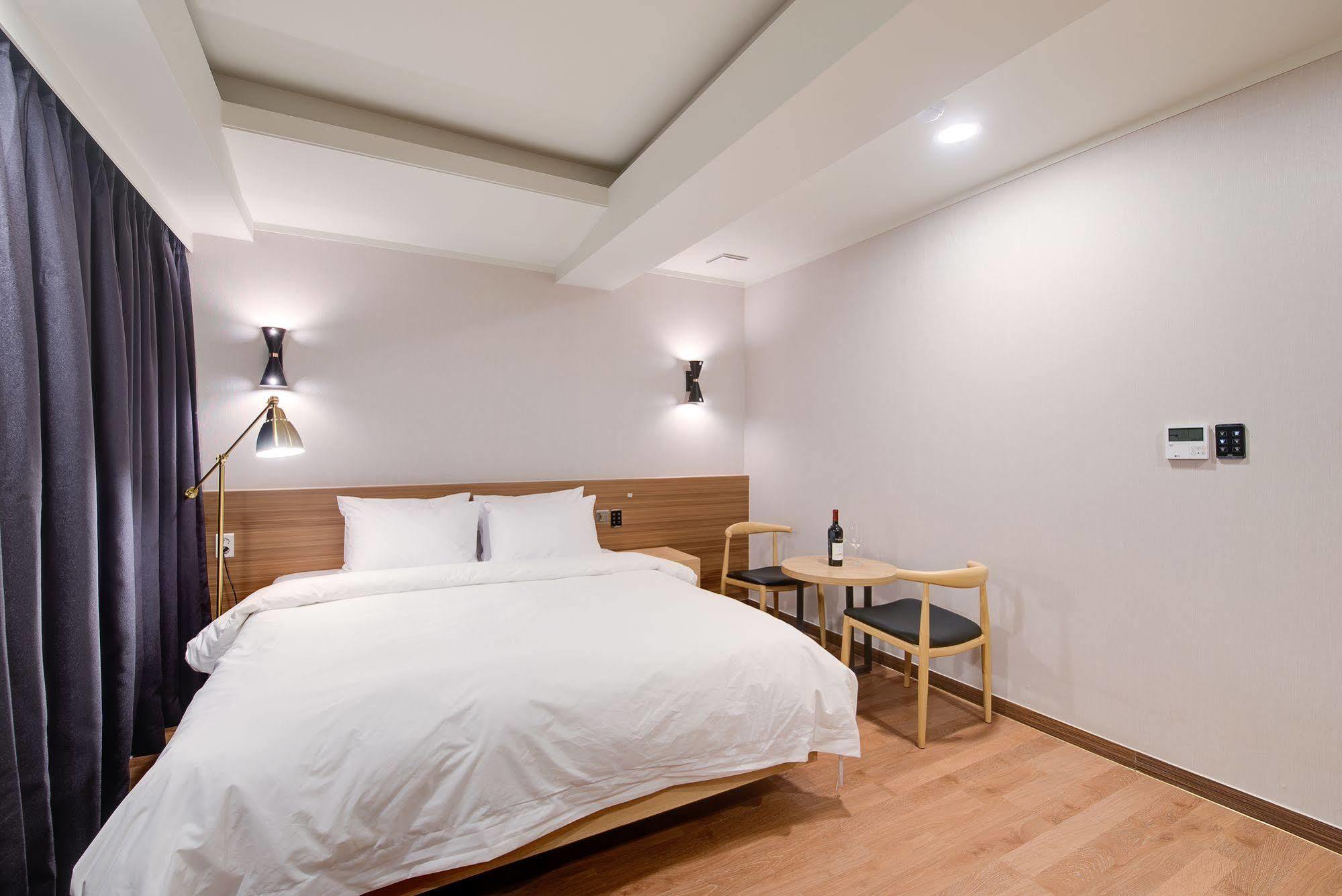 M Hotel Seoul Exterior foto